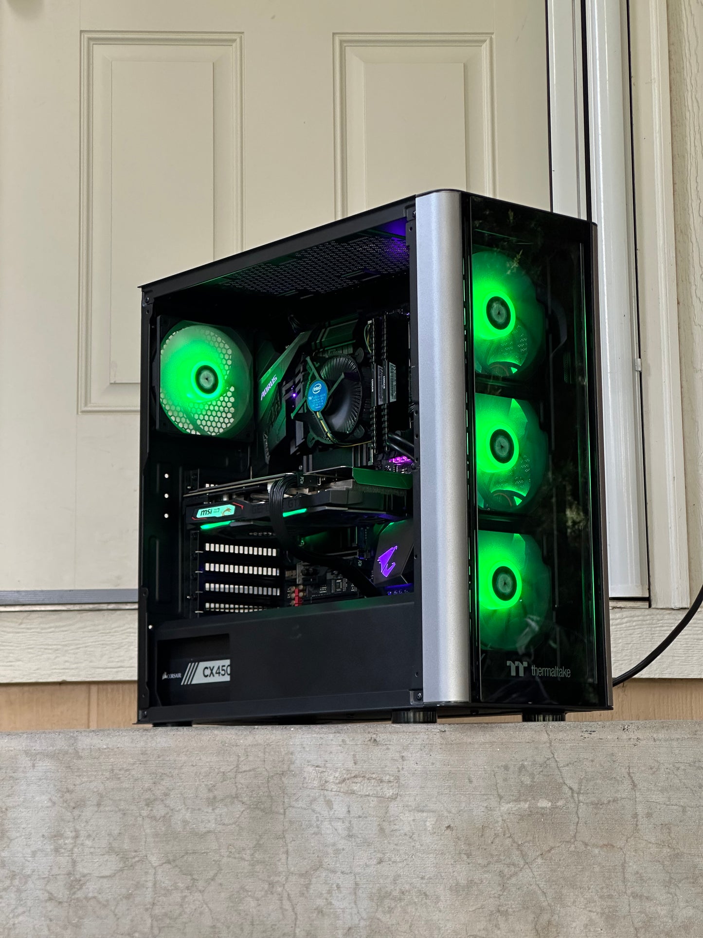 Gaming pc / GTX 1660 Ti / i5-8400 / 16GB Corsair Ram / CX450M Corsair psu / 512GB SSD / Windows 11 P