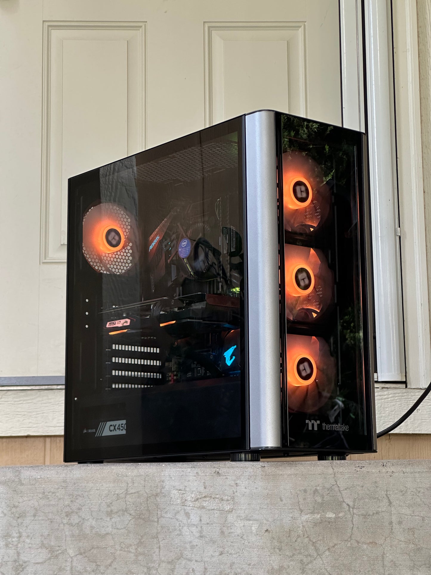 Gaming pc / GTX 1660 Ti / i5-8400 / 16GB Corsair Ram / CX450M Corsair psu / 512GB SSD / Windows 11 P
