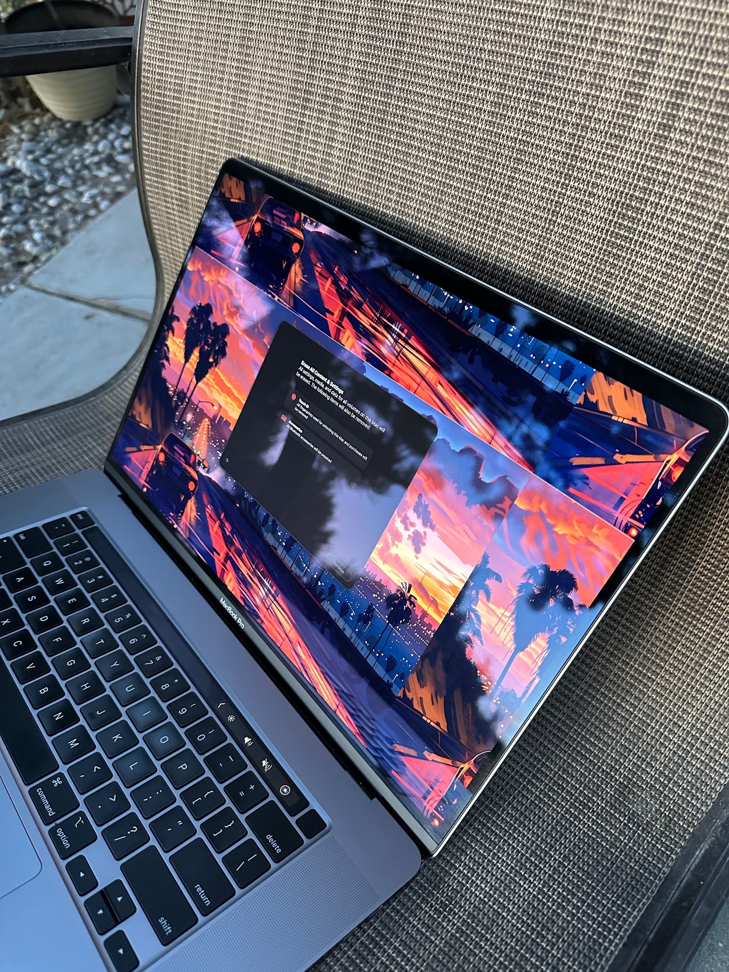 Apple MacBook Pro 16 inch 2019 i7 6 - Core 16GB RAM 512GB Storage