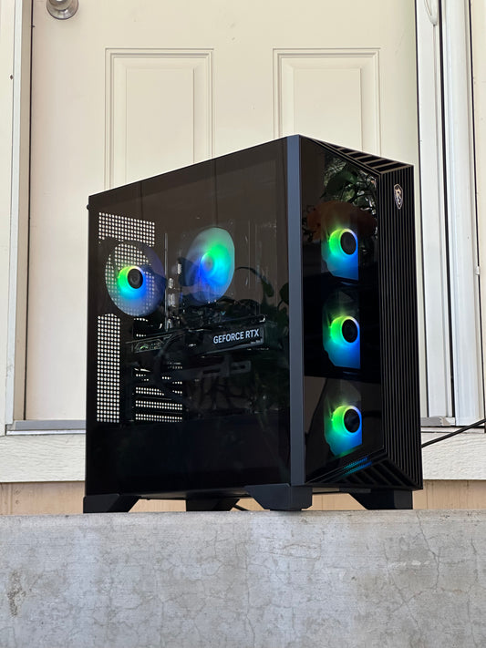 GeForce RTX 4070 Super / Ryzen 7 7700 / 16GB 5600MHz Ram / 1TB nvme ssd / windows 11