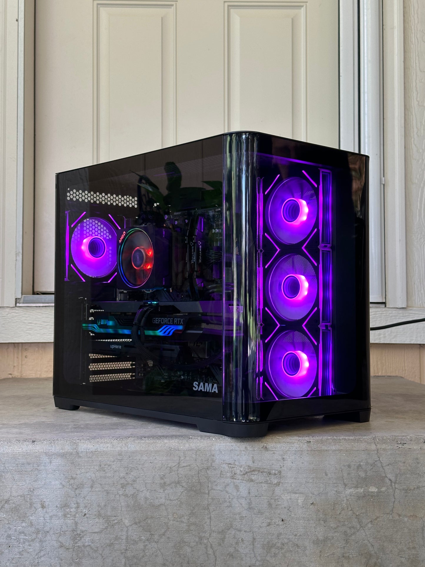 RTX 3080 Ti / Ryzen 9 5900x / 32GB 3200MHz / 1TB nvme ssd / windows 11