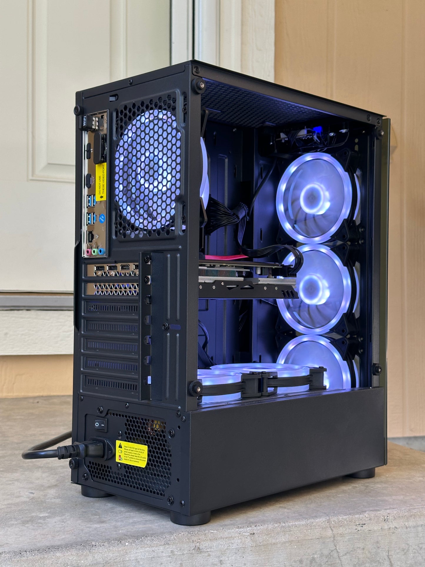 Gaming pc / RTX 2060 Super / i7-6700K / 32GB ram / 1tb ssd / windows 10