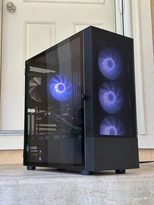 Gaming pc / Rx 6600 XT / i5-12400 / 16GB 3200MHz ram / 1TB t-force ssd / Windows 11