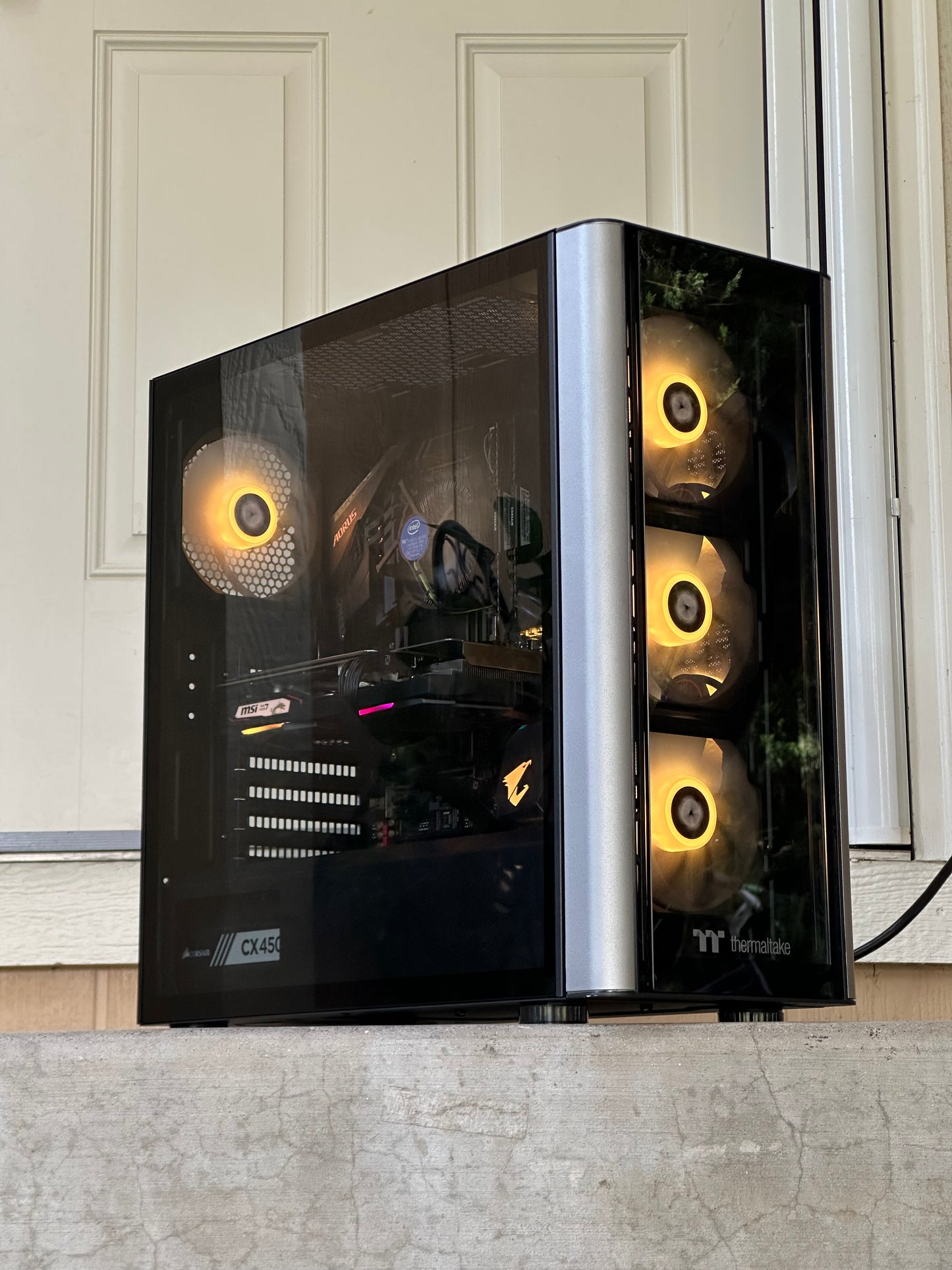 Gaming pc / GTX 1660 Ti / i5-8400 / 16GB Corsair Ram / CX450M Corsair psu / 512GB SSD / Windows 11 P