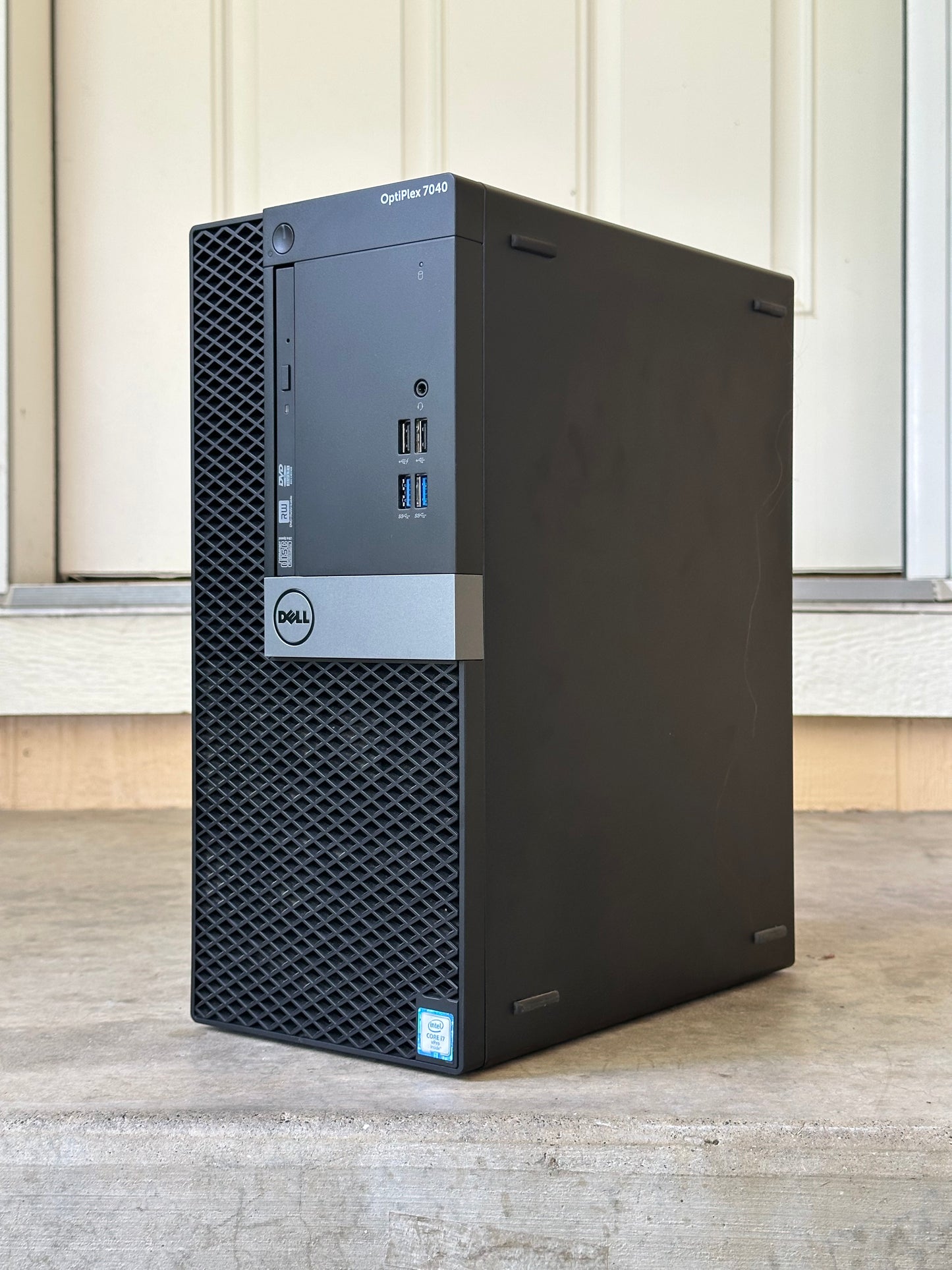 Gtx 1650 / i7-6700 / 16GB ddr4 / 512GB SSD / Windows 11