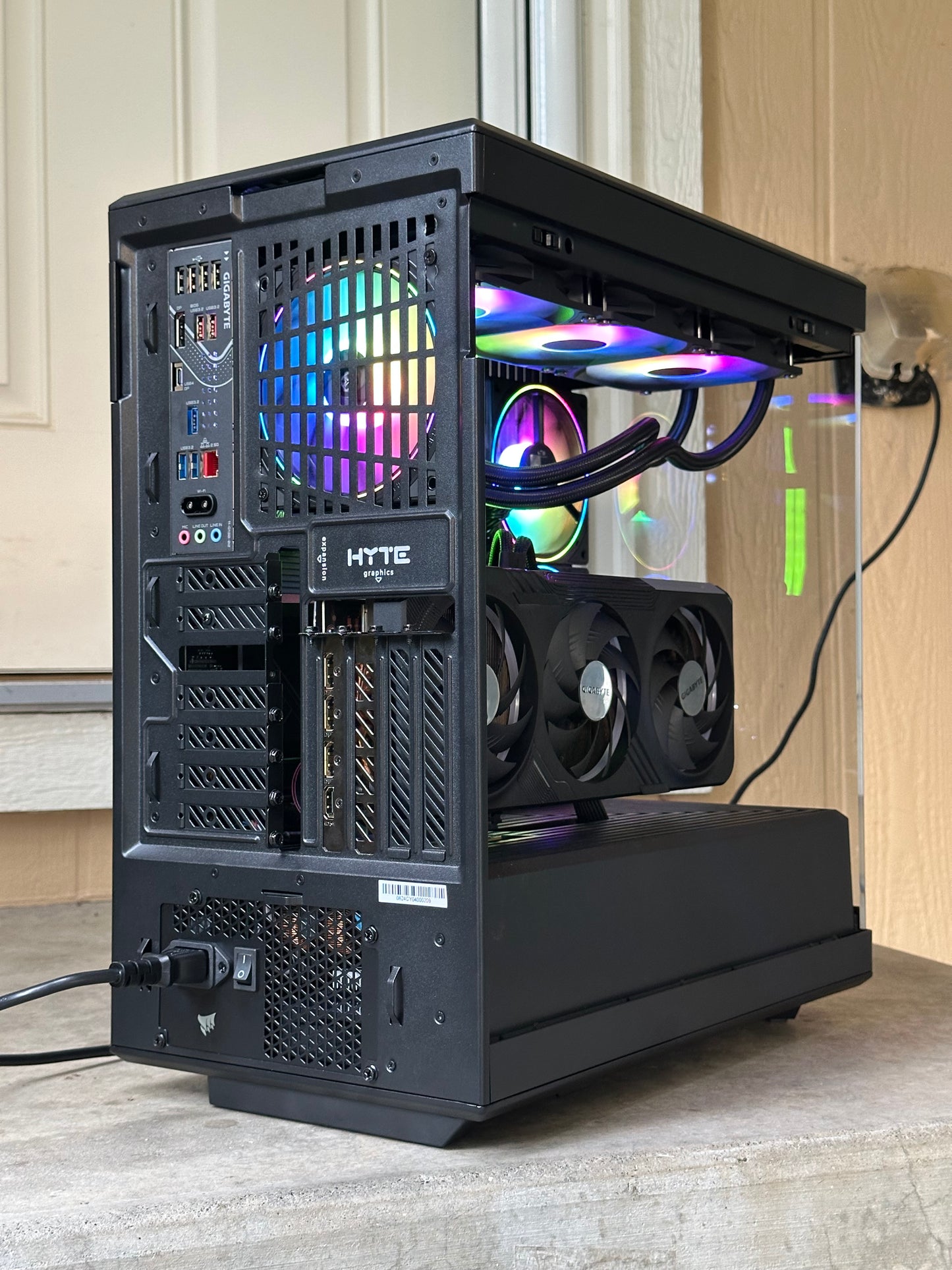 RTX 4070 Ti / Ultra 7 265K / 32GB 6000MHz Corsair / 1TB nvme ssd / Windows 11 Pro