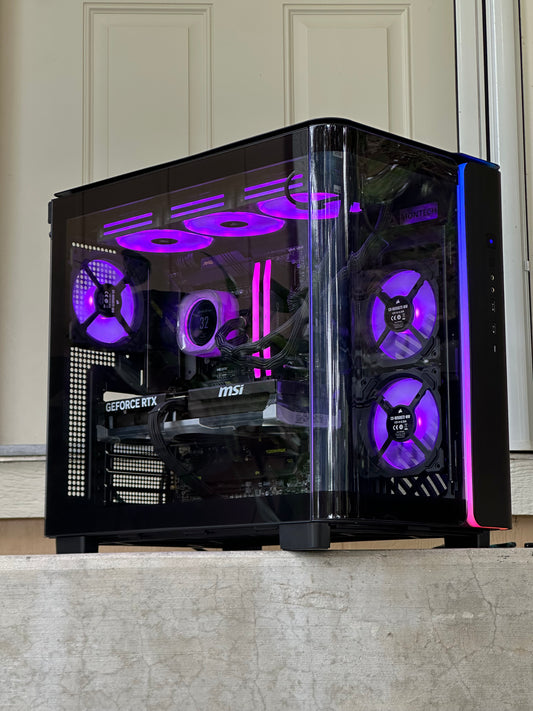 Gaming pc / Nvidia GeForce RTX 5070 / i7-14700K / 32GB 6400MHz CL36 Corsair / Windows 11 Pro