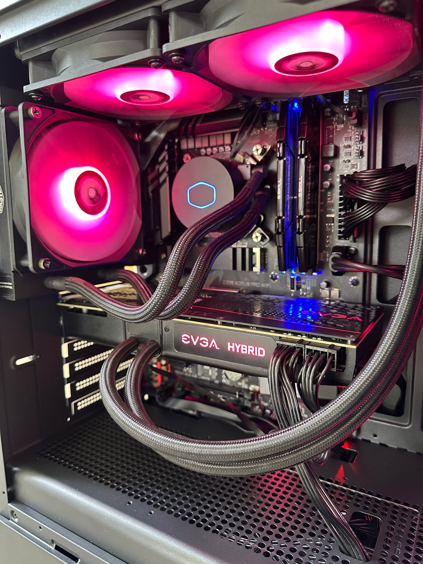 RTX 3080 / i7-9700k / 16GB DDR4 / 1500GB Storage / Windows 11 / liquid cooled system