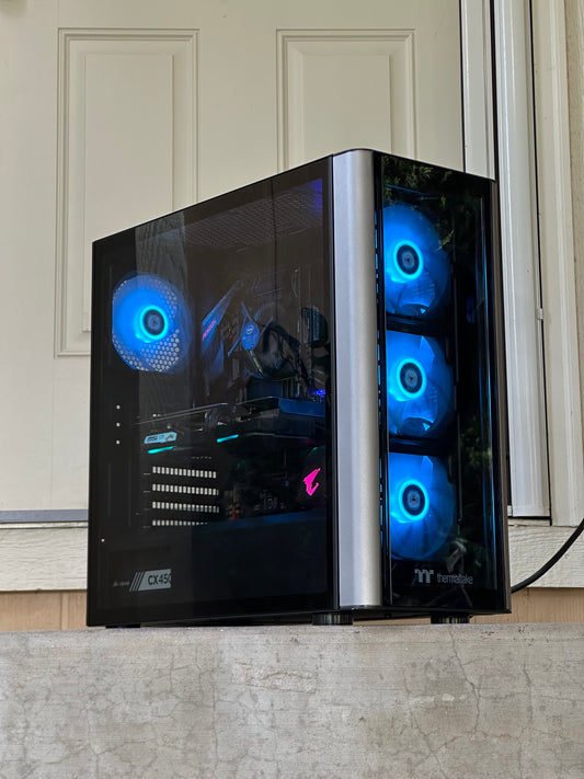 Gaming pc / GTX 1660 Ti / i5-8400 / 16GB Corsair Ram / CX450M Corsair psu / 512GB SSD / Windows 11 P